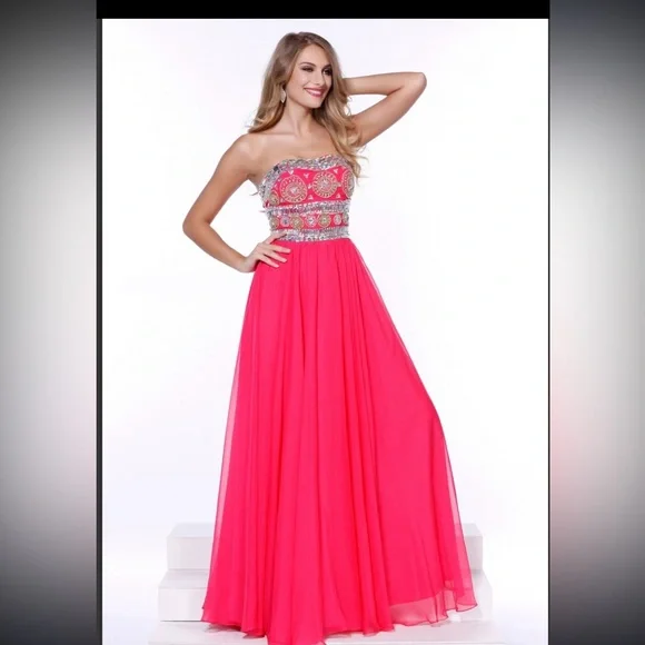 This beautiful formal dress is baby pink and a size extra small! - Picture 1 of 6